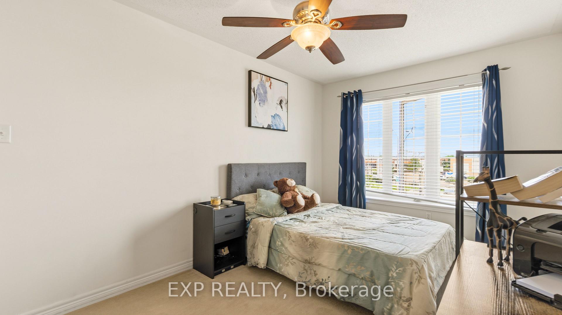 Photo 19 of 45 October Place, Brampton, Bram West — HOMEH