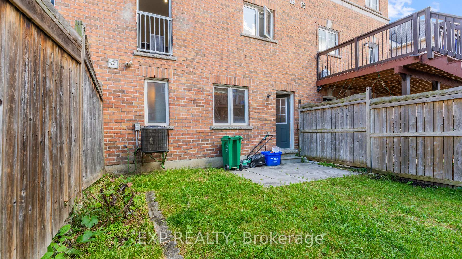 Photo 29 of 45 October Place, Brampton, Bram West — HOMEH