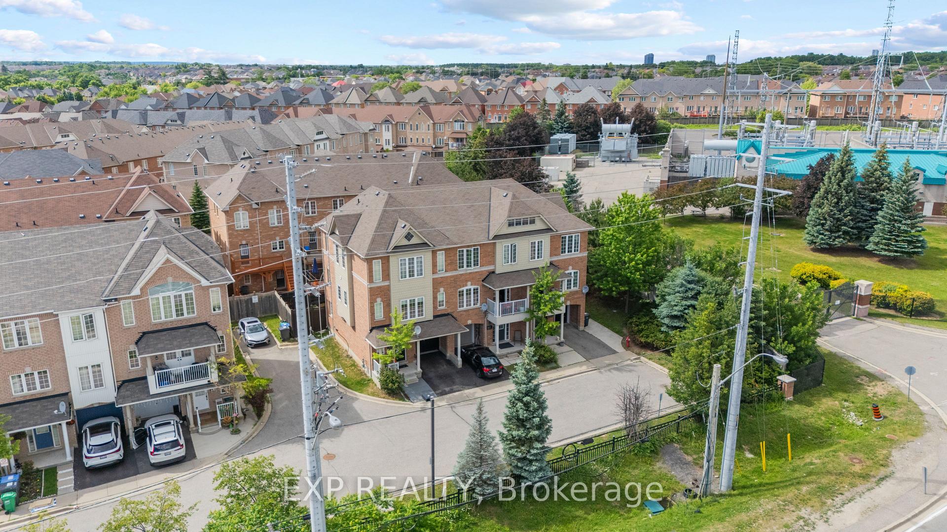 Photo 32 of 45 October Place, Brampton, Bram West — HOMEH