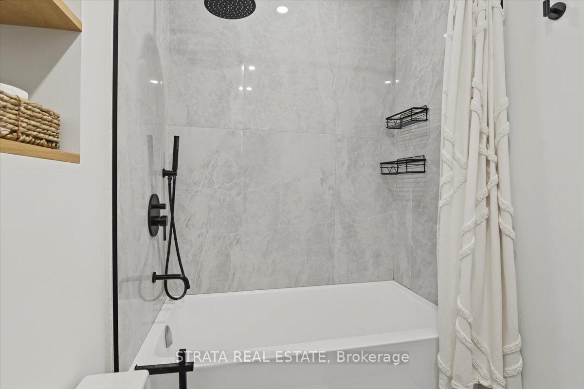 Photo 8 of Unit Ph8, 20 Dean Park Road, Scarborough, Rouge — HOMEH
