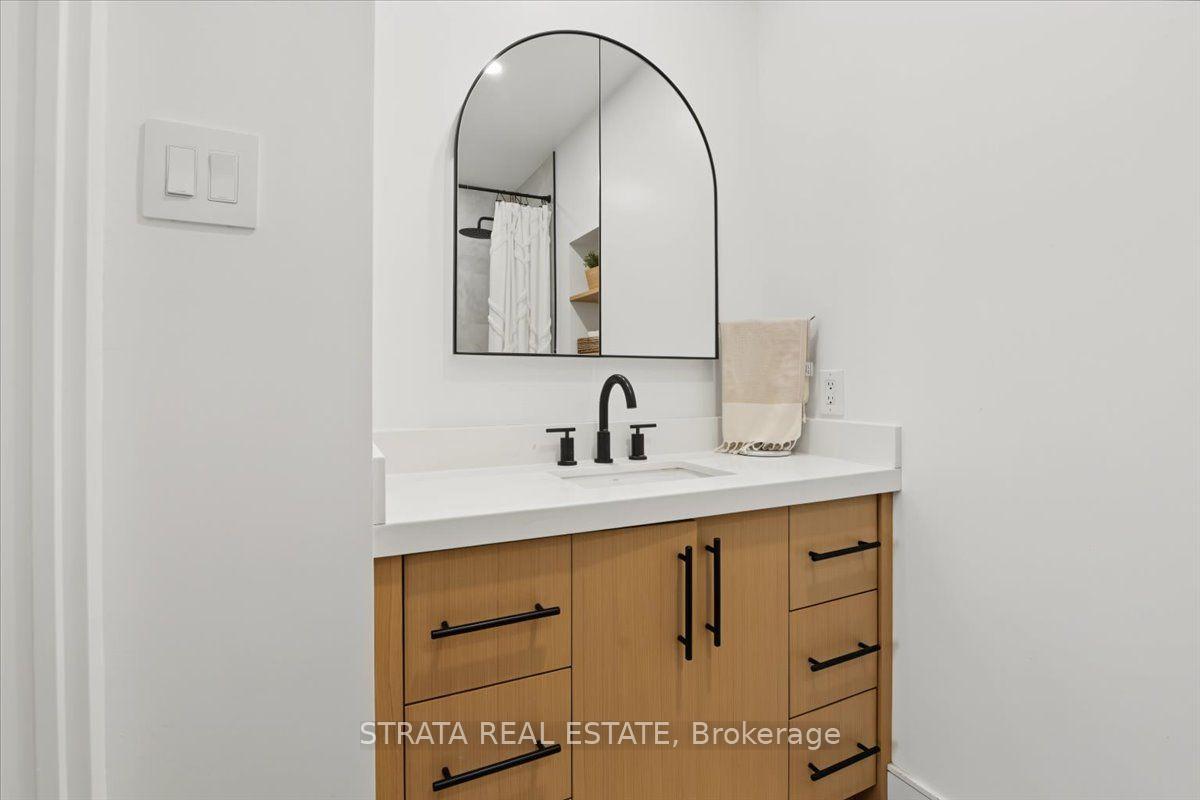 Photo 9 of Unit Ph8, 20 Dean Park Road, Scarborough, Rouge — HOMEH