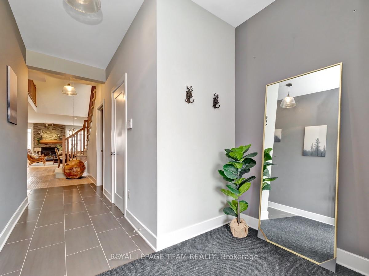 Photo 4 of 732 Brian Good Avenue, Ottawa, Riverside South/Gloucester Glen — HOMEH