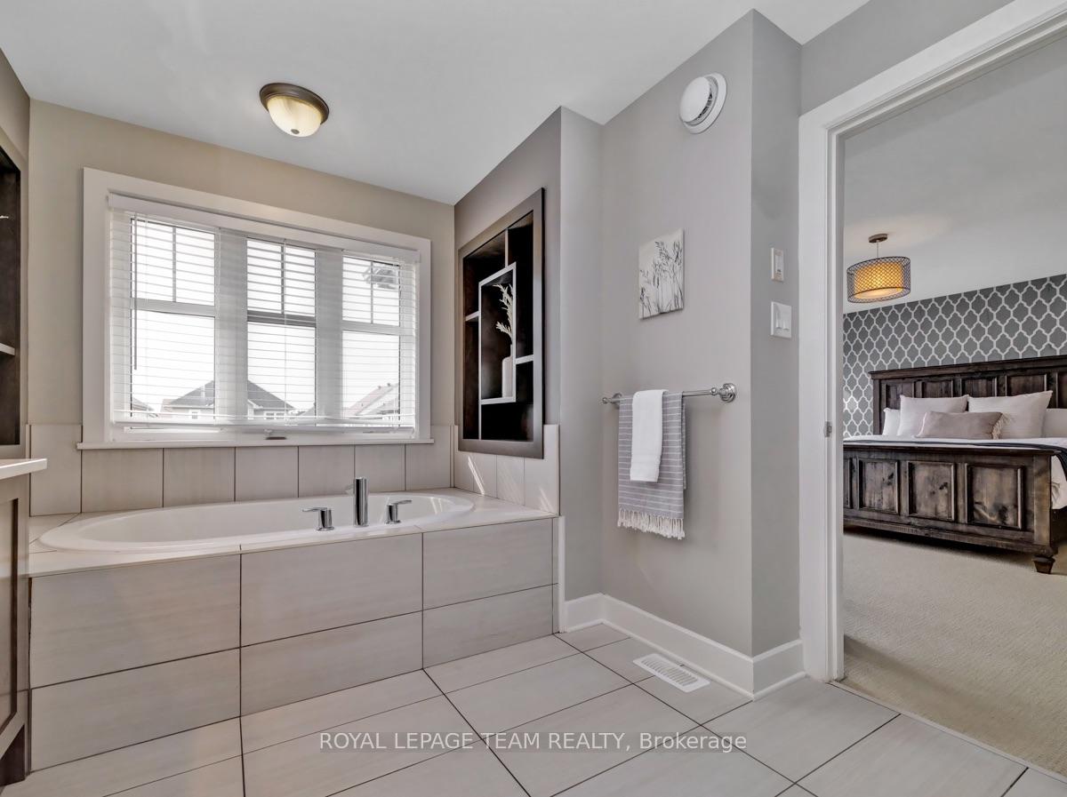 Photo 36 of 732 Brian Good Avenue, Ottawa, Riverside South/Gloucester Glen — HOMEH
