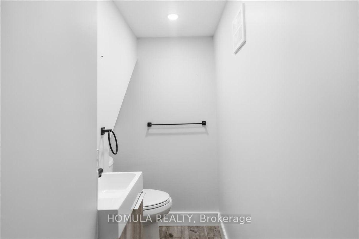 Photo 8 of Unit Basement, 29 Grace Street, Toronto, Trinity-Bellwoods — HOMEH