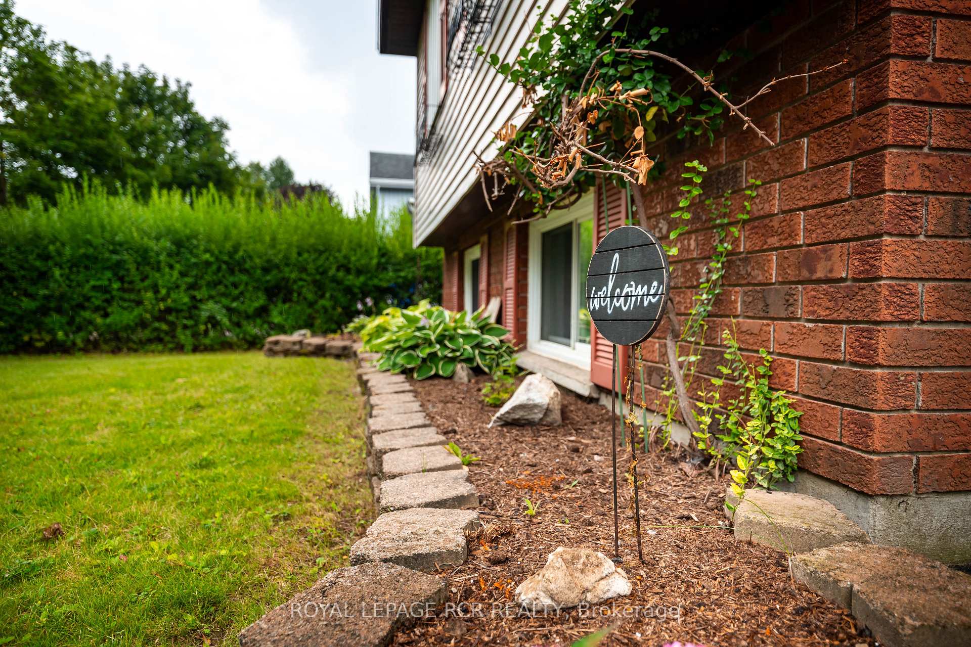 Photo 3 of 169 Melissa Crescent, Wellington North, Mount Forest — HOMEH