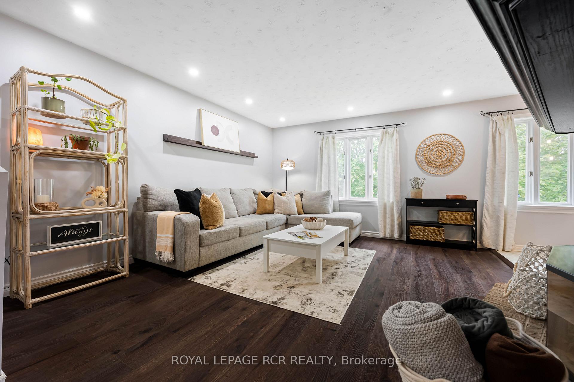 Photo 11 of 169 Melissa Crescent, Wellington North, Mount Forest — HOMEH