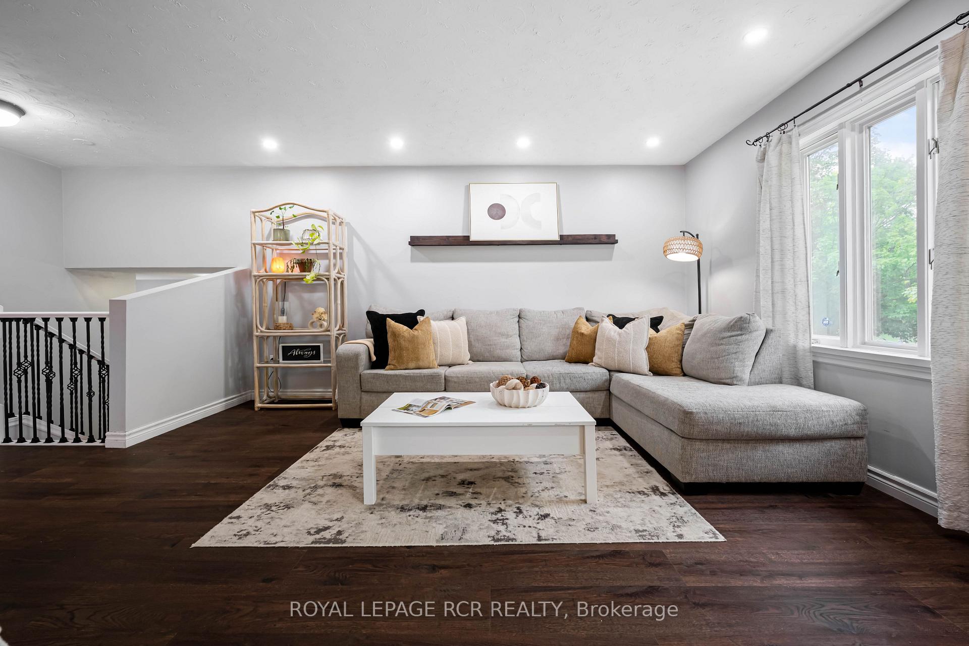 Photo 12 of 169 Melissa Crescent, Wellington North, Mount Forest — HOMEH