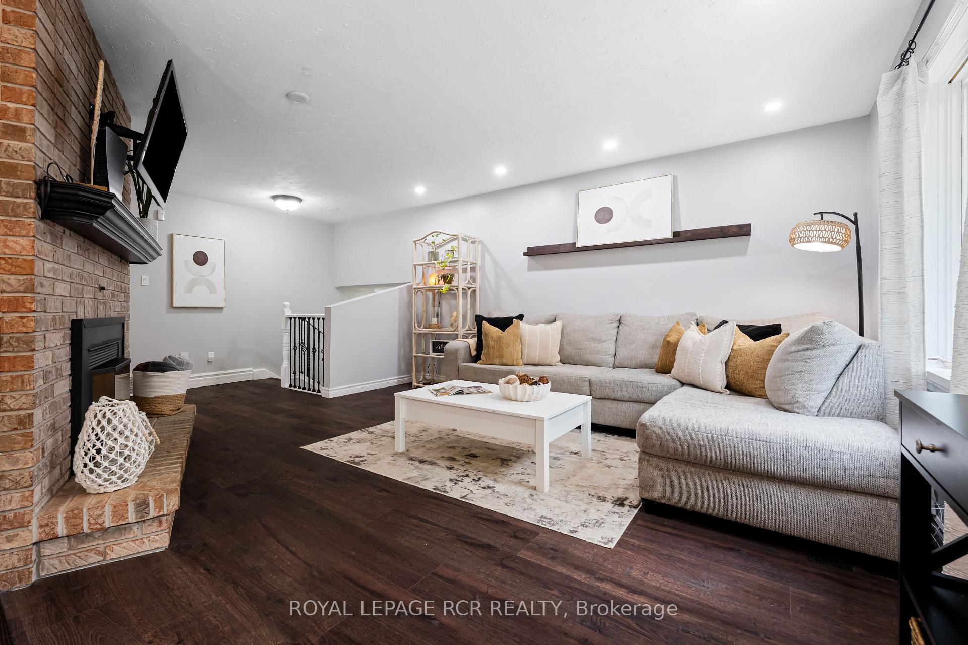 Photo 13 of 169 Melissa Crescent, Wellington North, Mount Forest — HOMEH