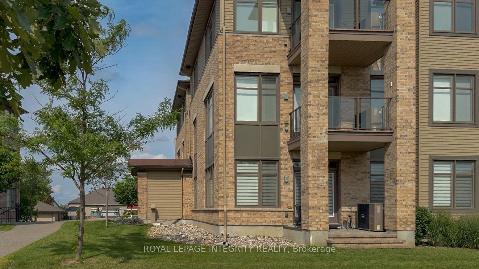 Photo 6 of Unit 104, 310 Jatoba Private, Ottawa, Kanata - Emerald Meadows/Trailwest — HOMEH