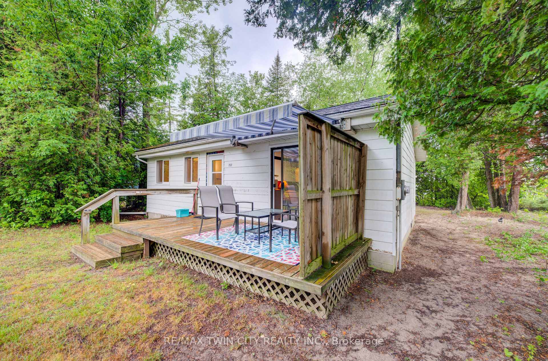 Photo 24 of 757 Victoria Road, Huron-Kinloss — HOMEH