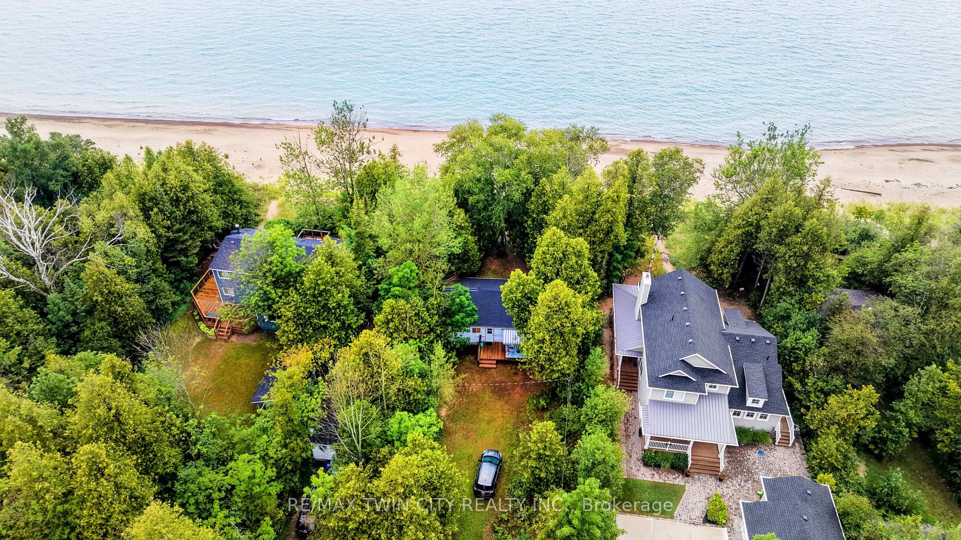Photo of 757 Victoria Road