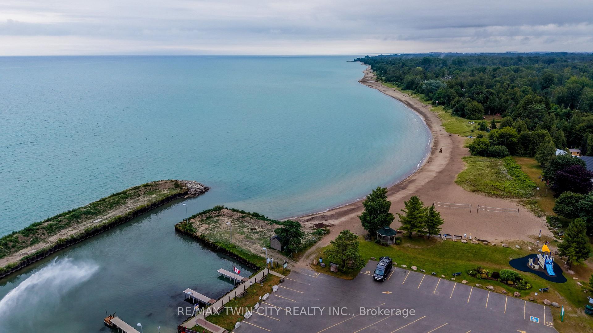 Photo 26 of 757 Victoria Road, Huron-Kinloss — HOMEH