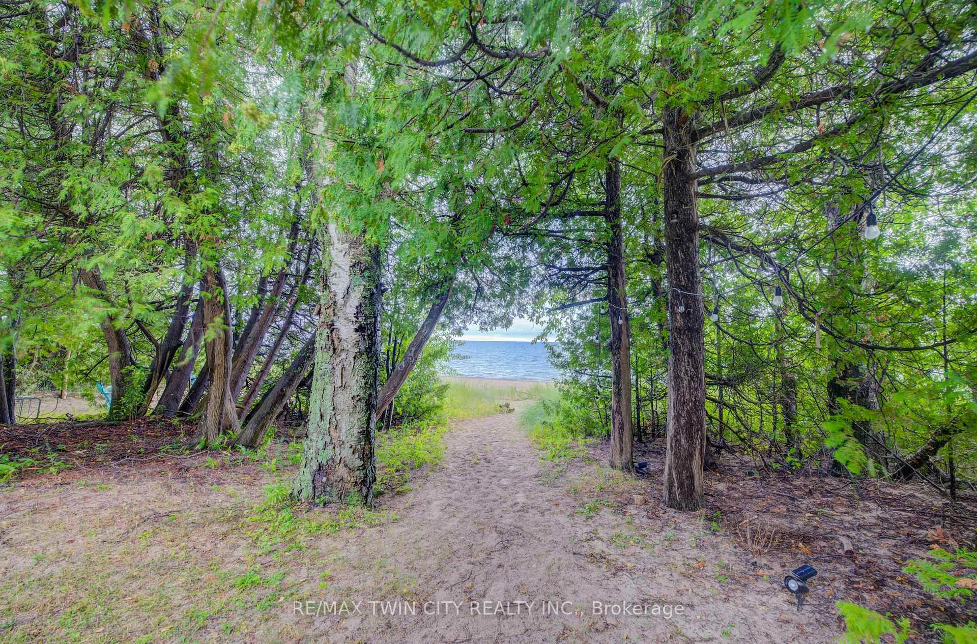Photo 28 of 757 Victoria Road, Huron-Kinloss — HOMEH