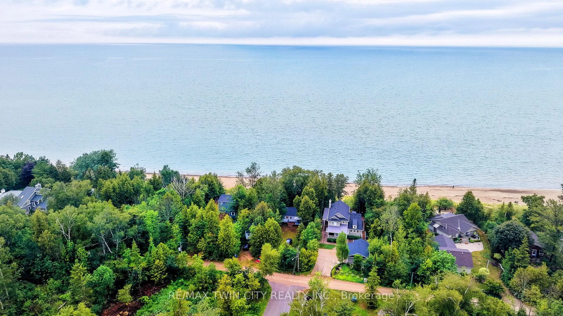 Photo 38 of 757 Victoria Road, Huron-Kinloss — HOMEH