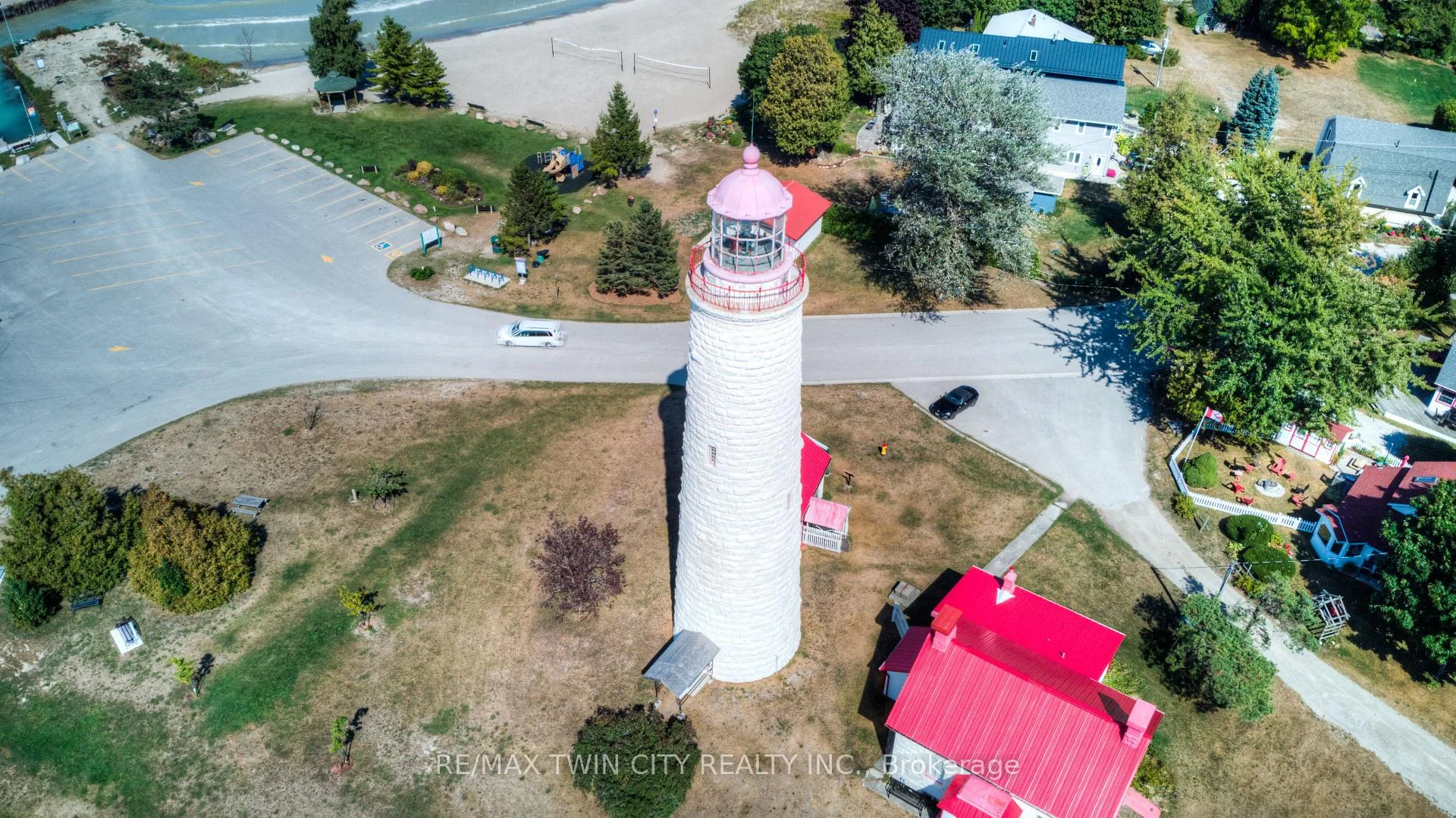 Photo 47 of 757 Victoria Road, Huron-Kinloss — HOMEH