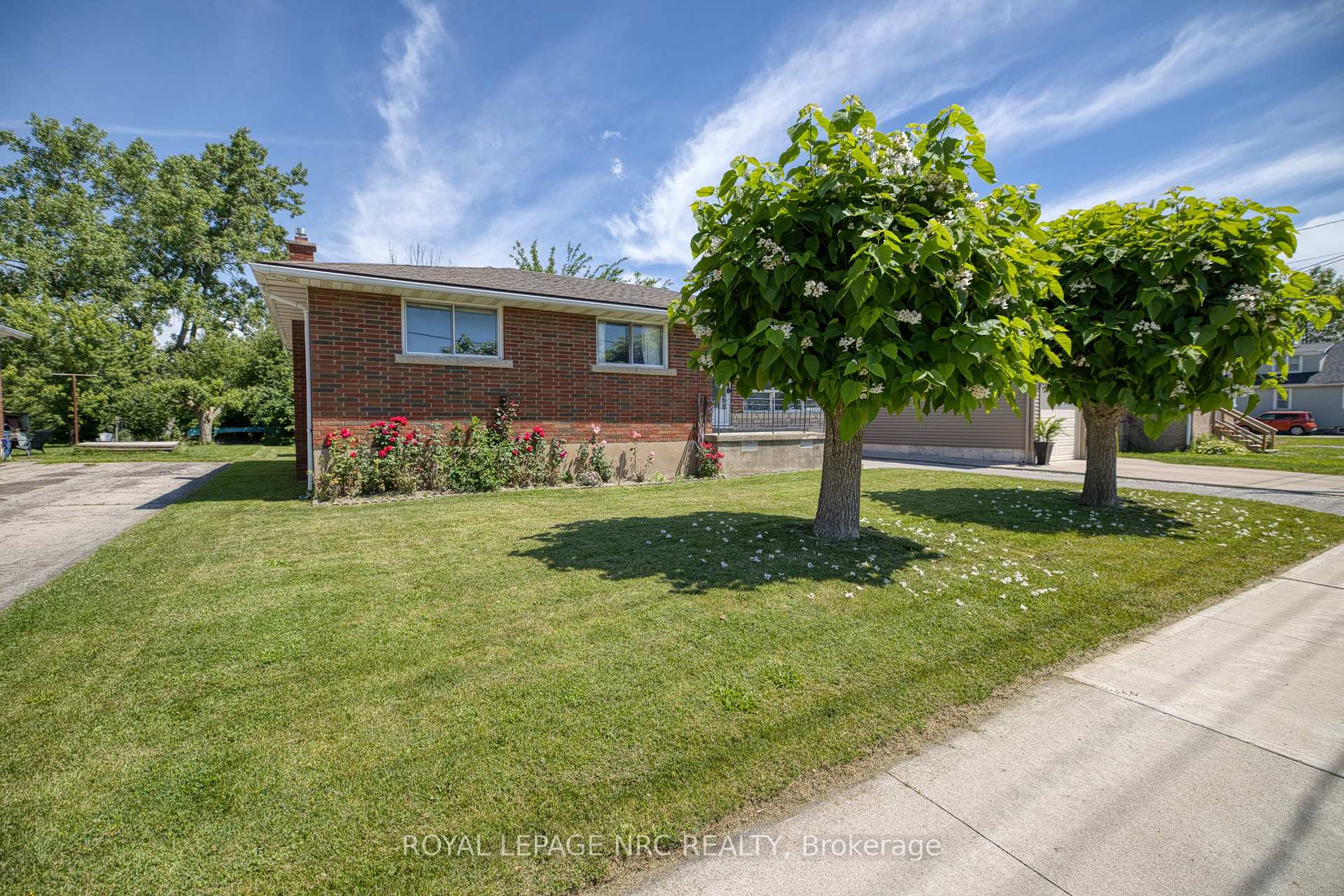 Photo 20 of 409 Broadway Avenue, Welland, Broadway — HOMEH