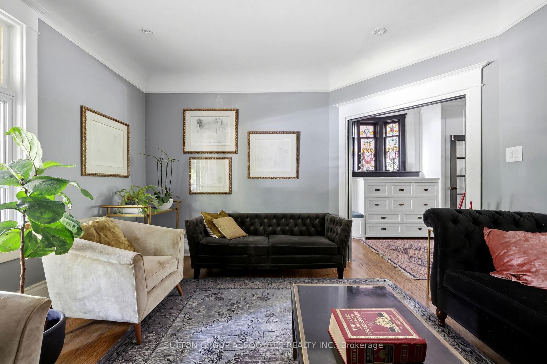 Photo 5 of 33 Albany Avenue, Toronto, The Annex — HOMEH