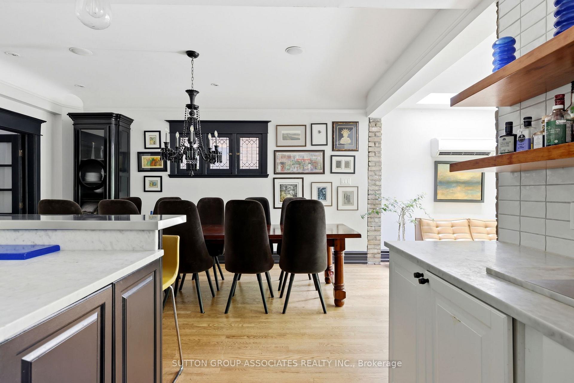 Photo 13 of 33 Albany Avenue, Toronto, The Annex — HOMEH