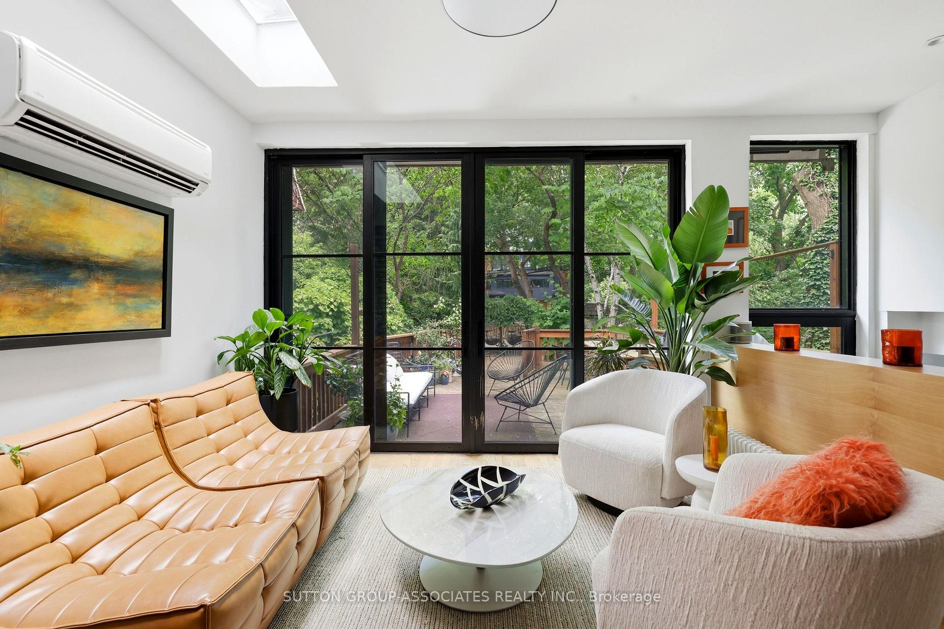 Photo 16 of 33 Albany Avenue, Toronto, The Annex — HOMEH