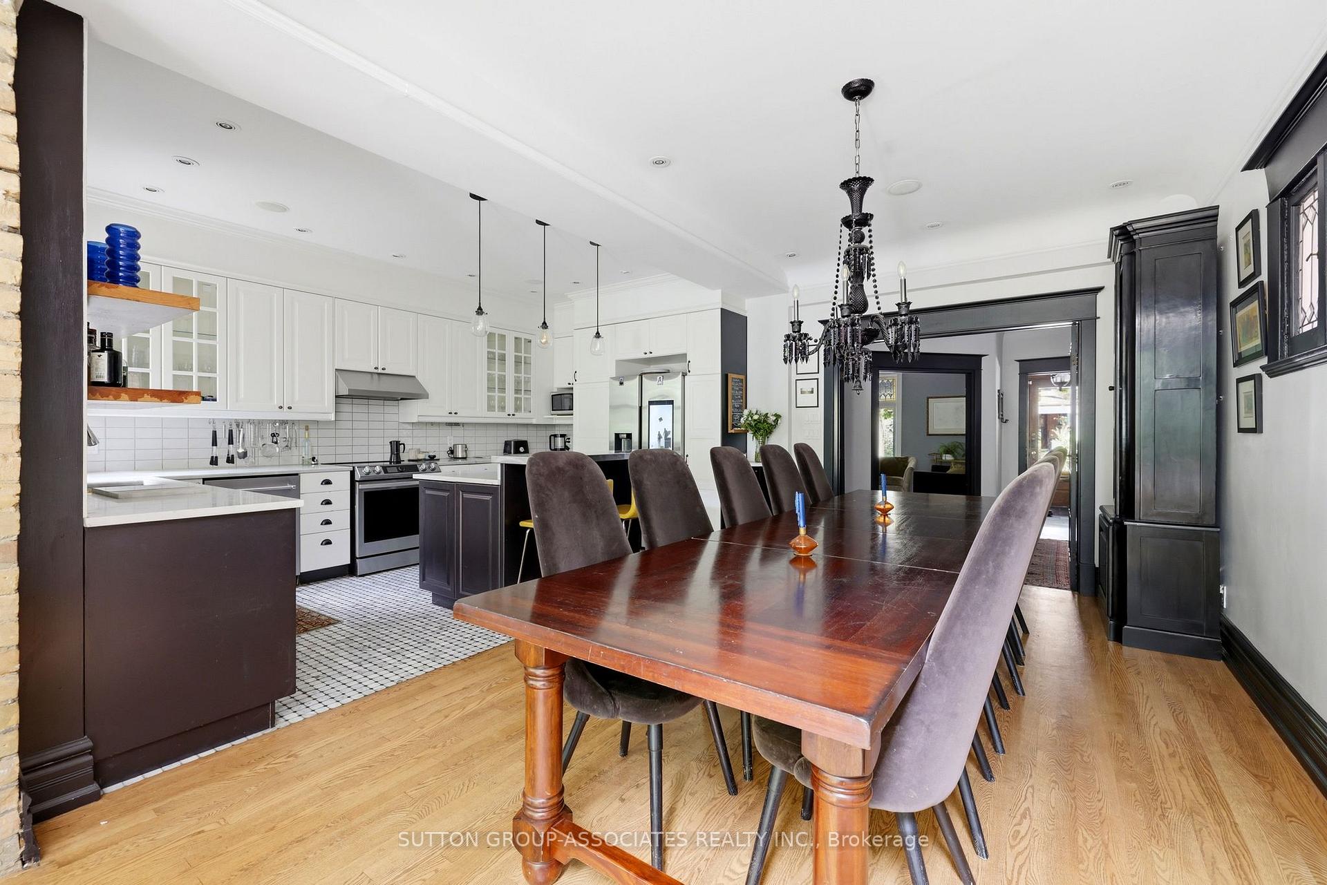 Photo 19 of 33 Albany Avenue, Toronto, The Annex — HOMEH