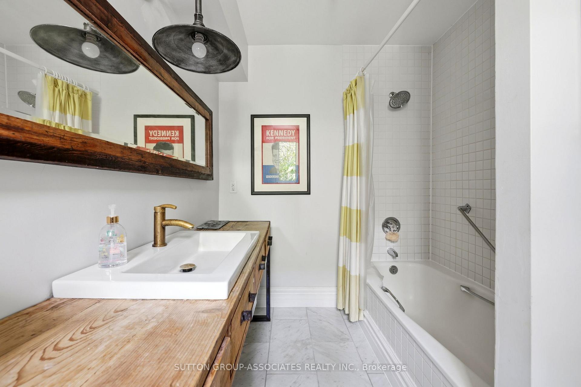 Photo 27 of 33 Albany Avenue, Toronto, The Annex — HOMEH