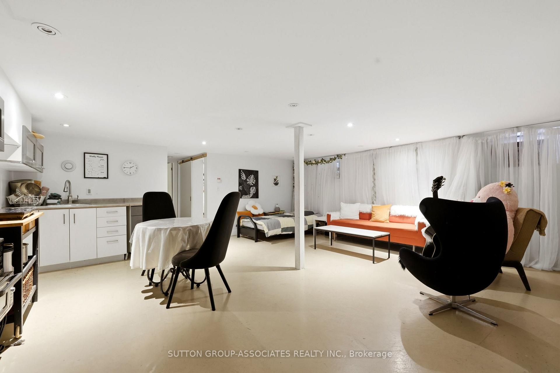Photo 41 of 33 Albany Avenue, Toronto, The Annex — HOMEH