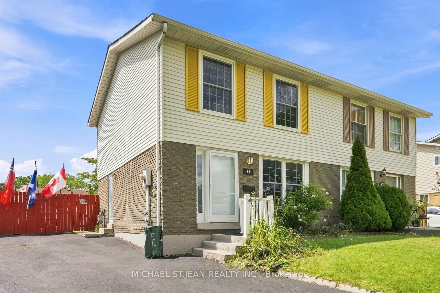 Photo 2 of 31 Belleau Street, Hamilton, Stoney Creek — HOMEH