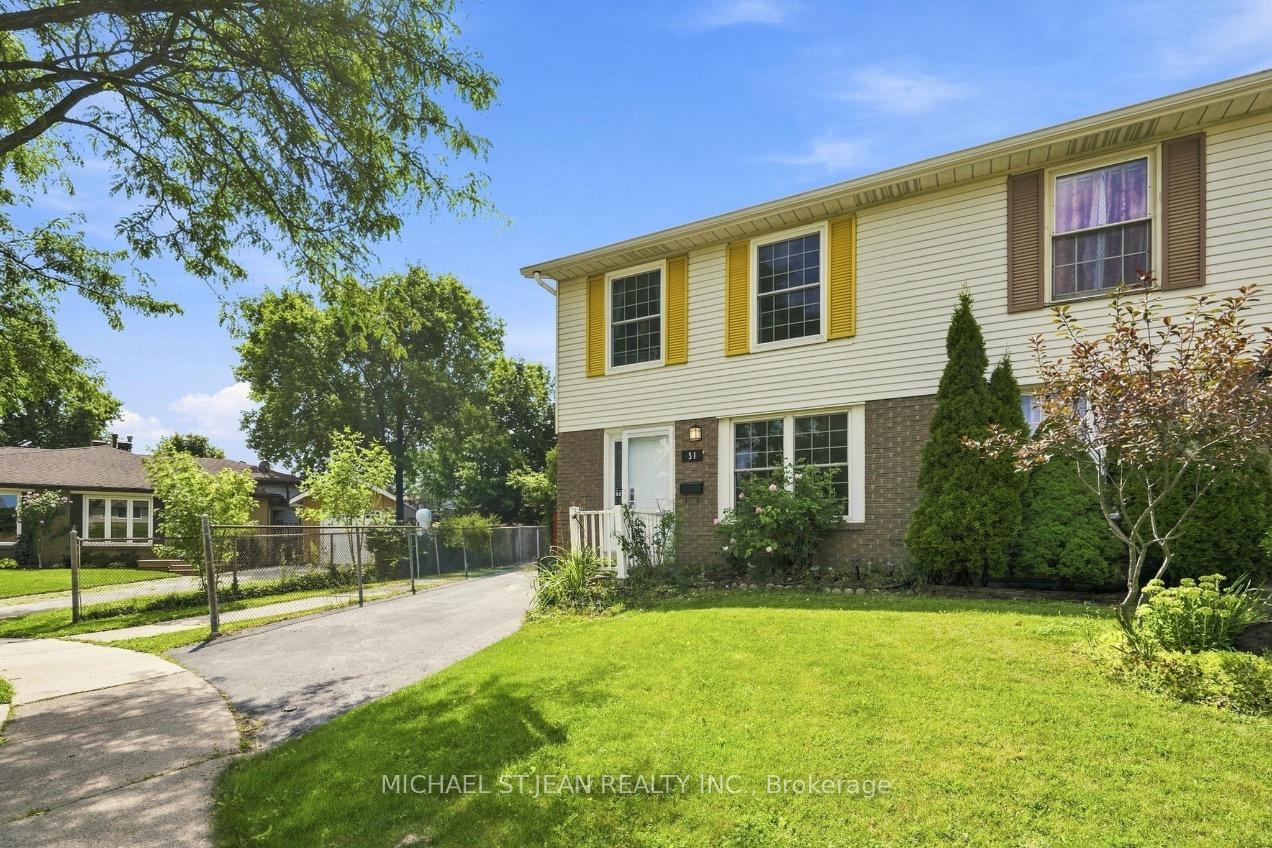 Photo 5 of 31 Belleau Street, Hamilton, Stoney Creek — HOMEH