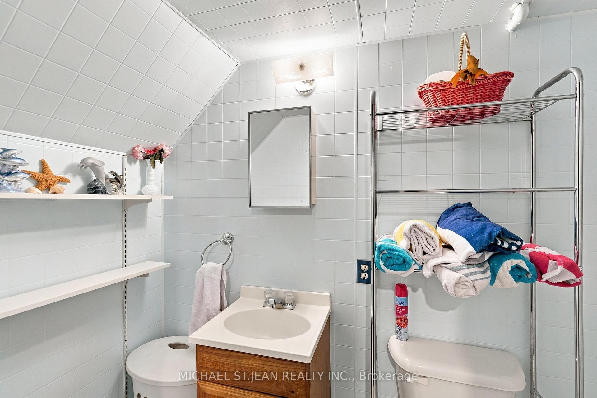 Photo 37 of 31 Belleau Street, Hamilton, Stoney Creek — HOMEH