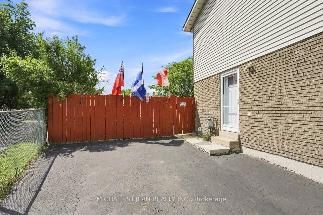 Photo 41 of 31 Belleau Street, Hamilton, Stoney Creek — HOMEH