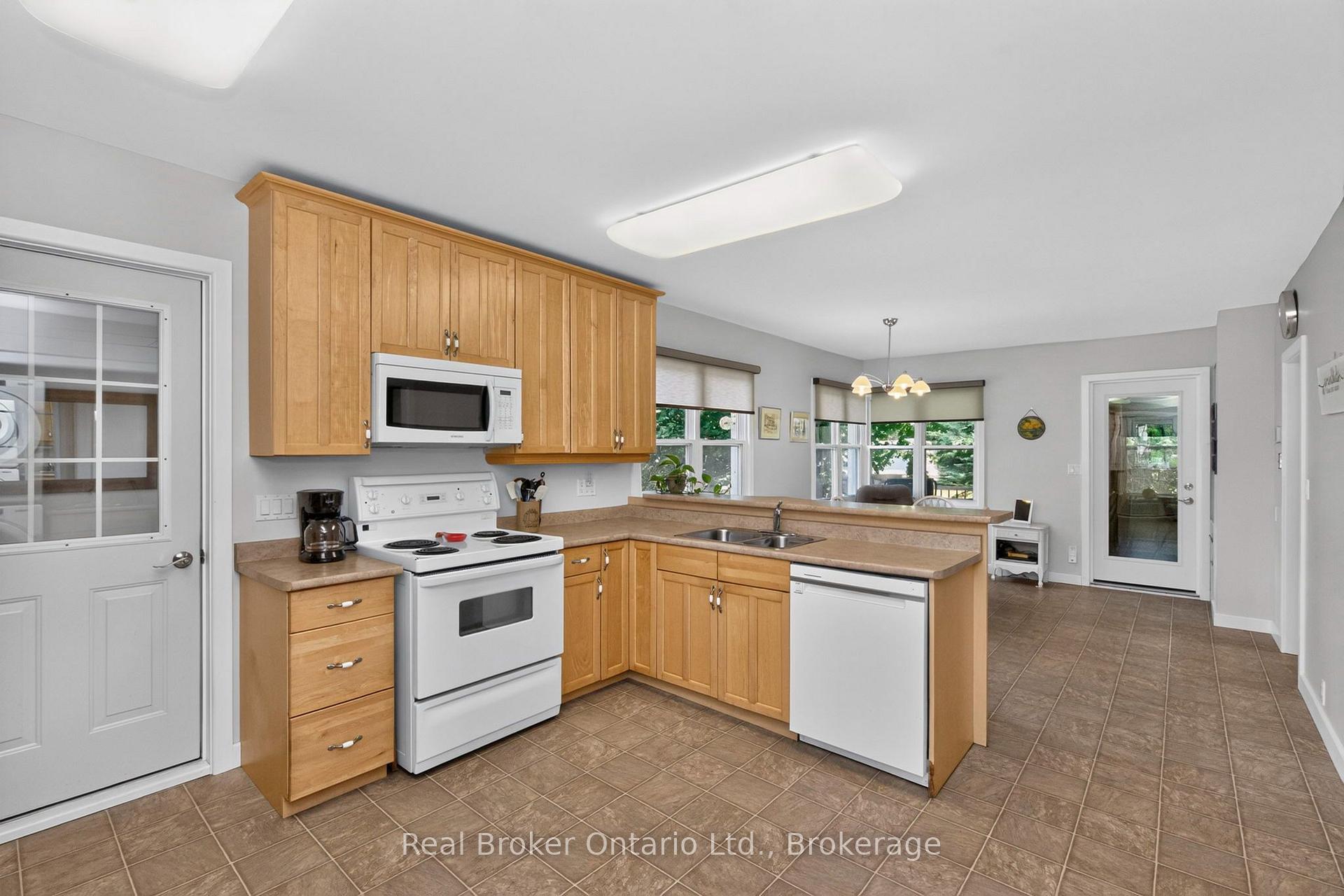 Photo 10 of 150 Lafontaine Road E, Tiny, Rural Tiny — HOMEH