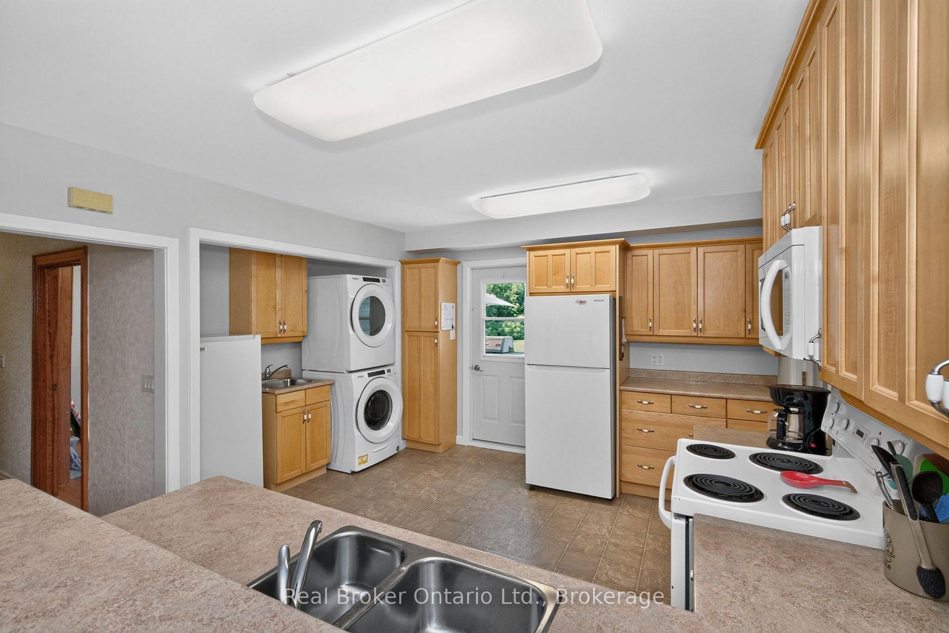 Photo 12 of 150 Lafontaine Road E, Tiny, Rural Tiny — HOMEH