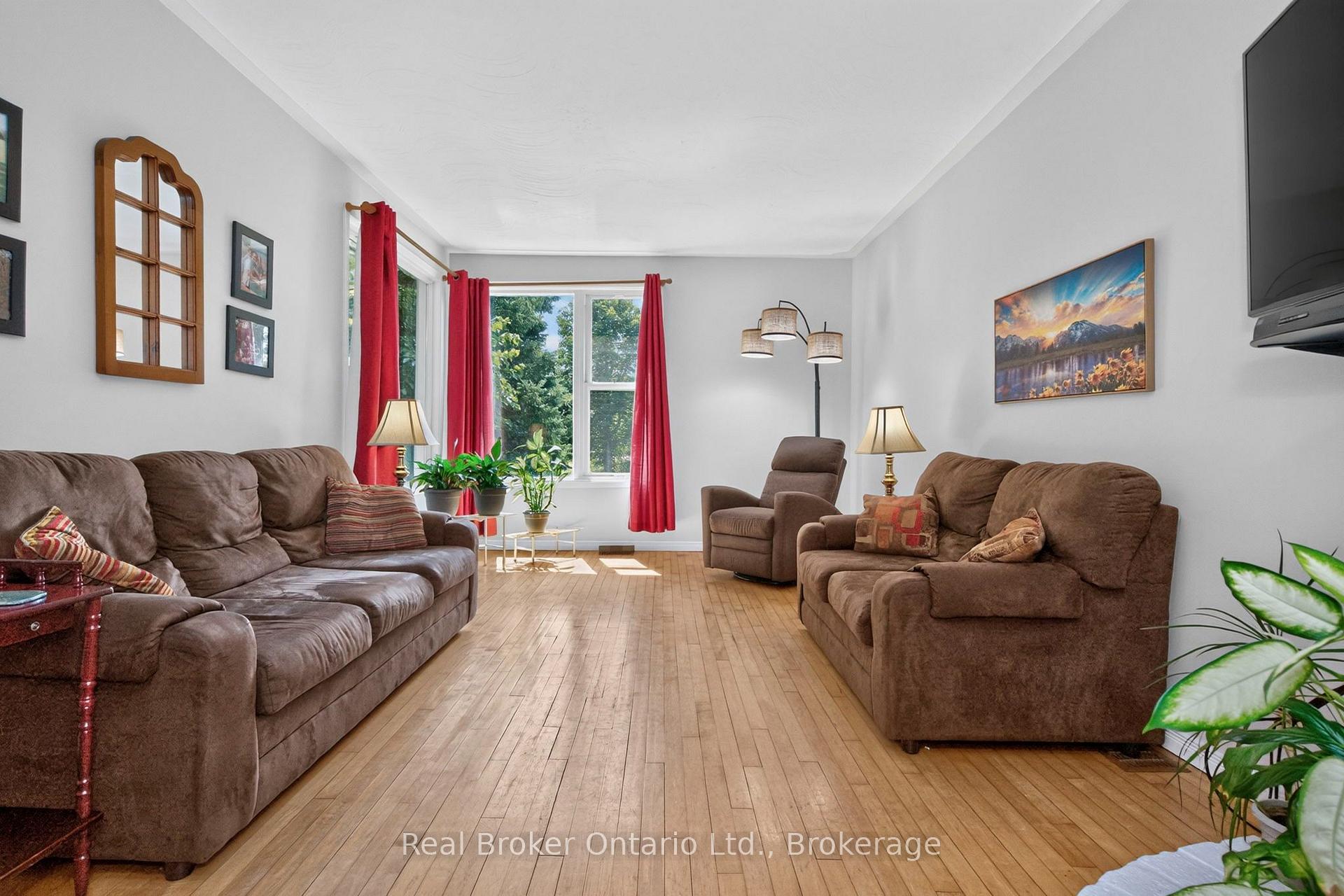 Photo 15 of 150 Lafontaine Road E, Tiny, Rural Tiny — HOMEH