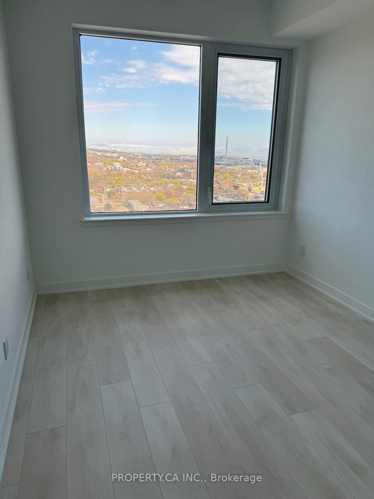 Photo 3 of Unit 2801, 5 Defries Street, Toronto, Regent Park — HOMEH