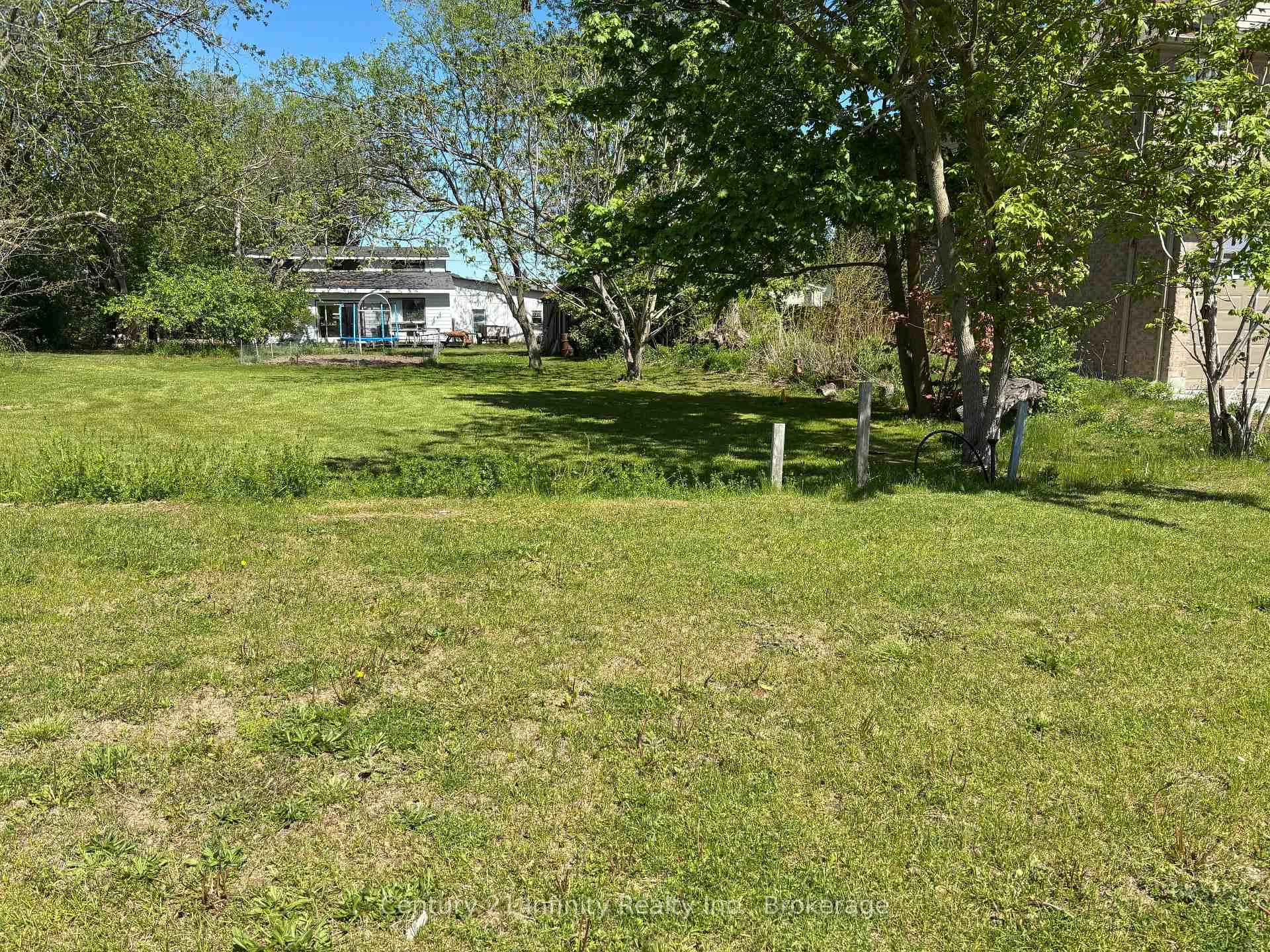 Photo 3 of 54 Townline Road S, Oshawa, Donevan — HOMEH