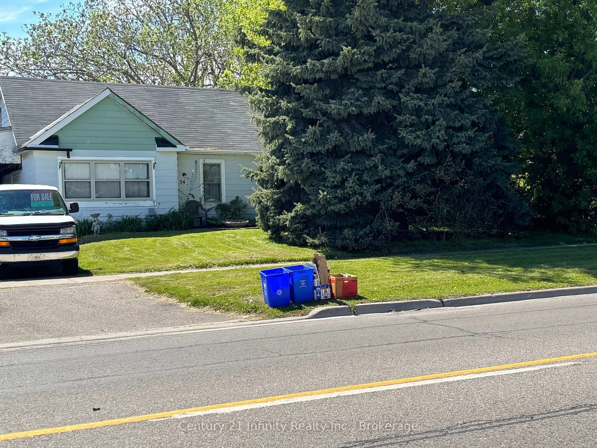 Photo 7 of 54 Townline Road S, Oshawa, Donevan — HOMEH