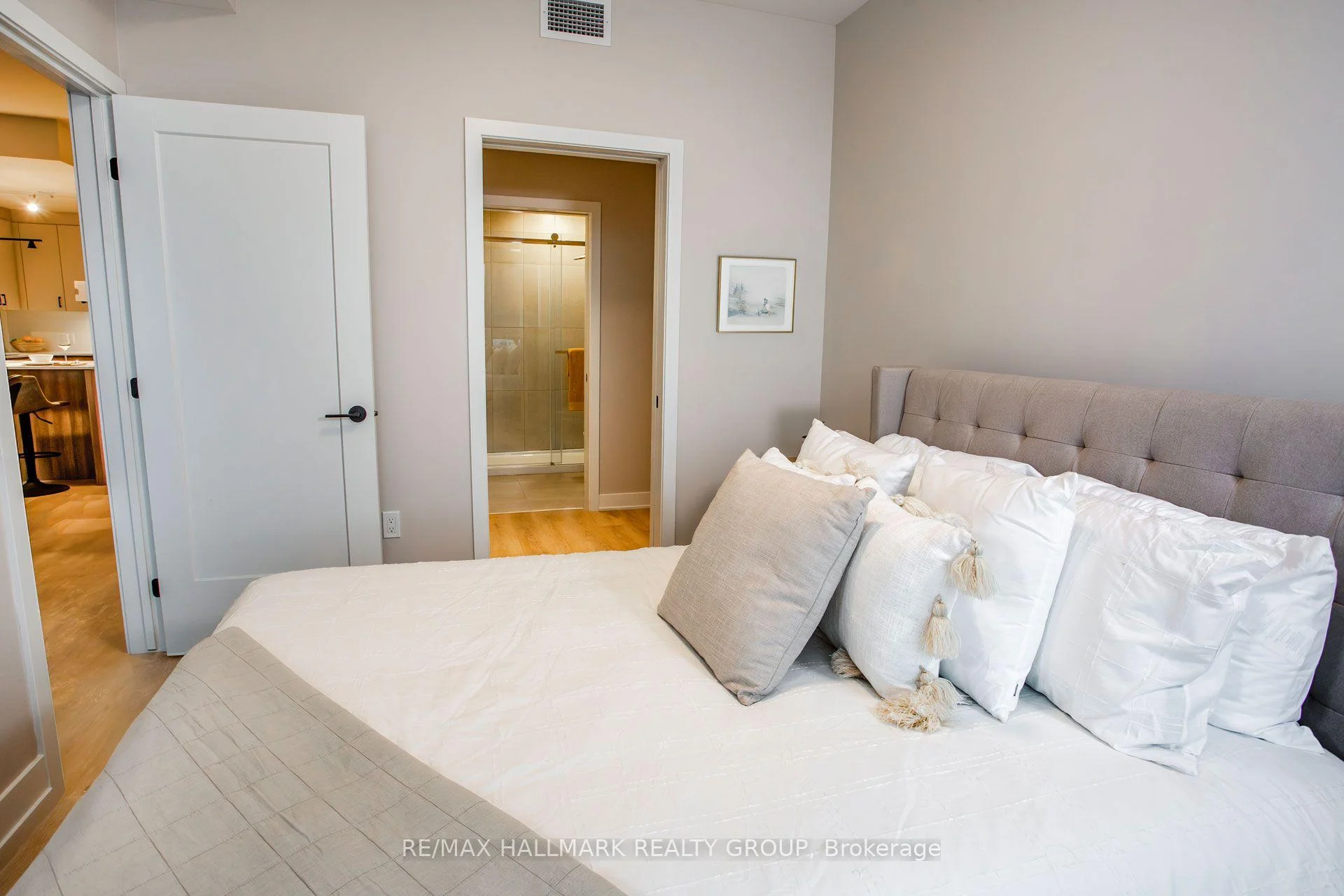 Photo 21 of Unit 1504, 275 Carling Avenue, Ottawa, West Centre Town — HOMEH
