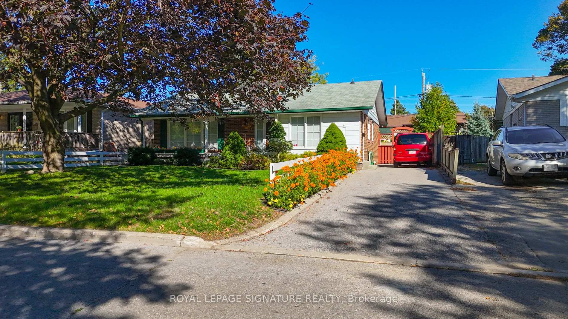 Front of 150 Clements Road E