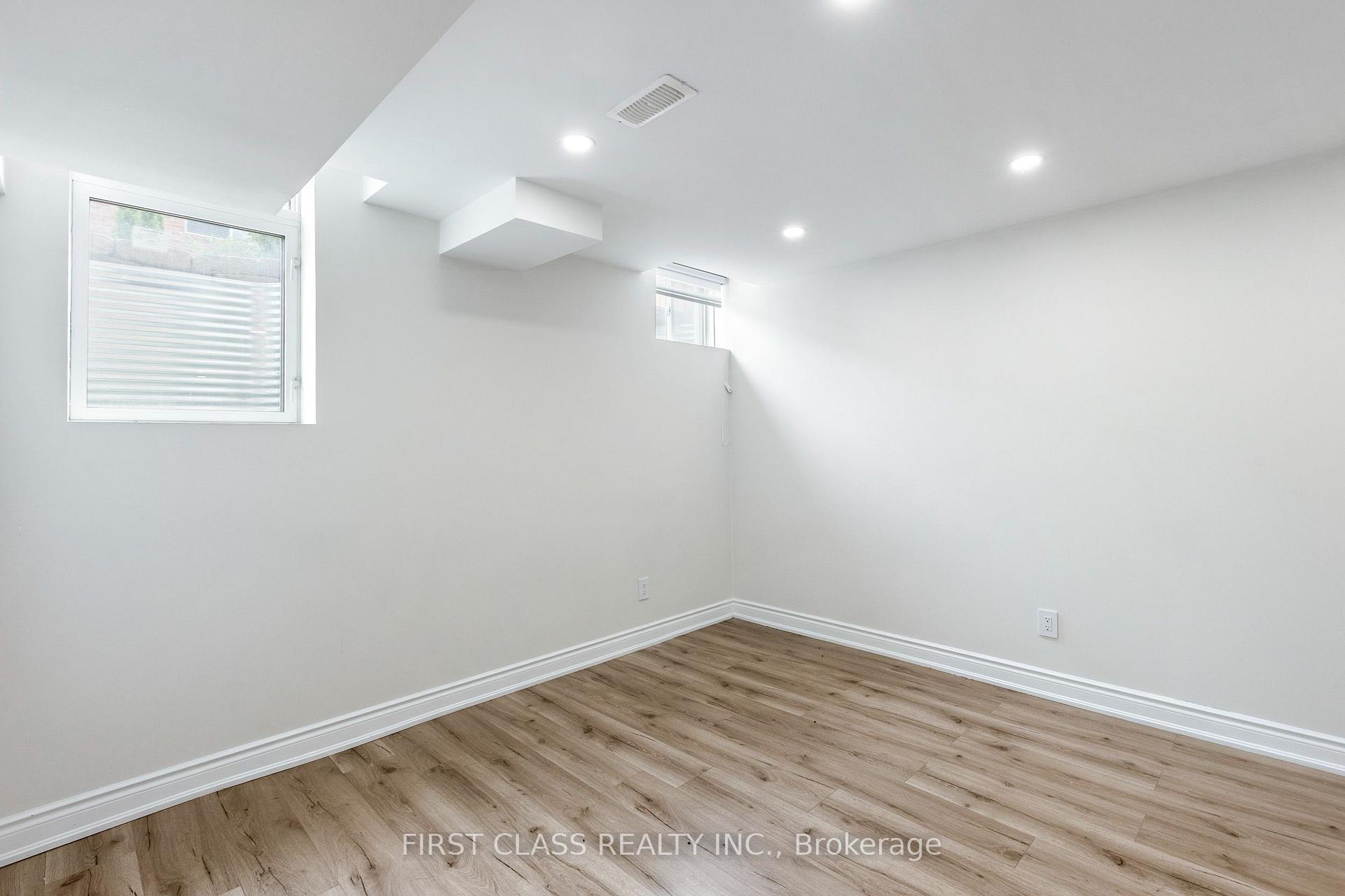 Photo 6 of 802 Yates Drive, Milton, Coates — HOMEH