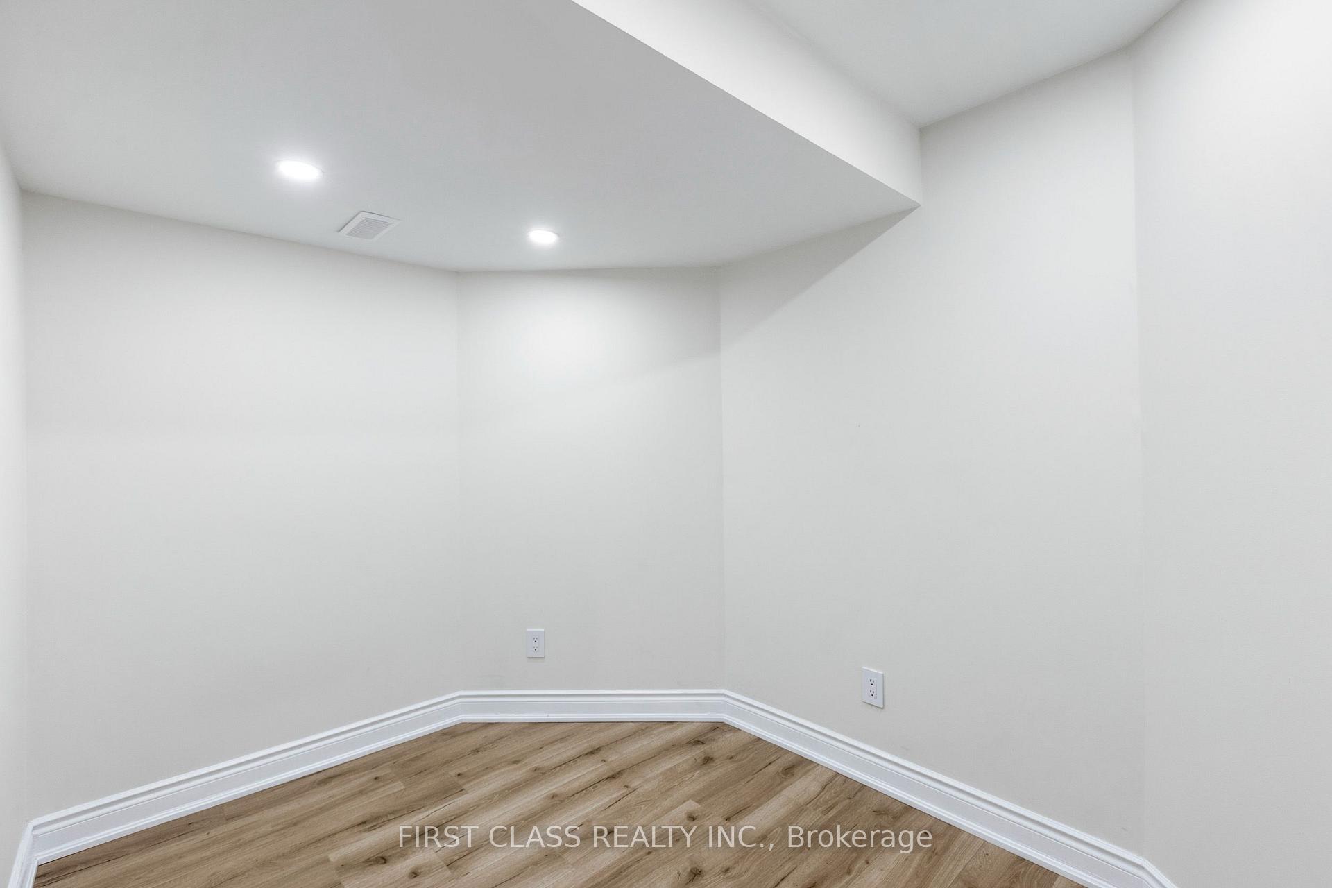 Photo 9 of 802 Yates Drive, Milton, Coates — HOMEH