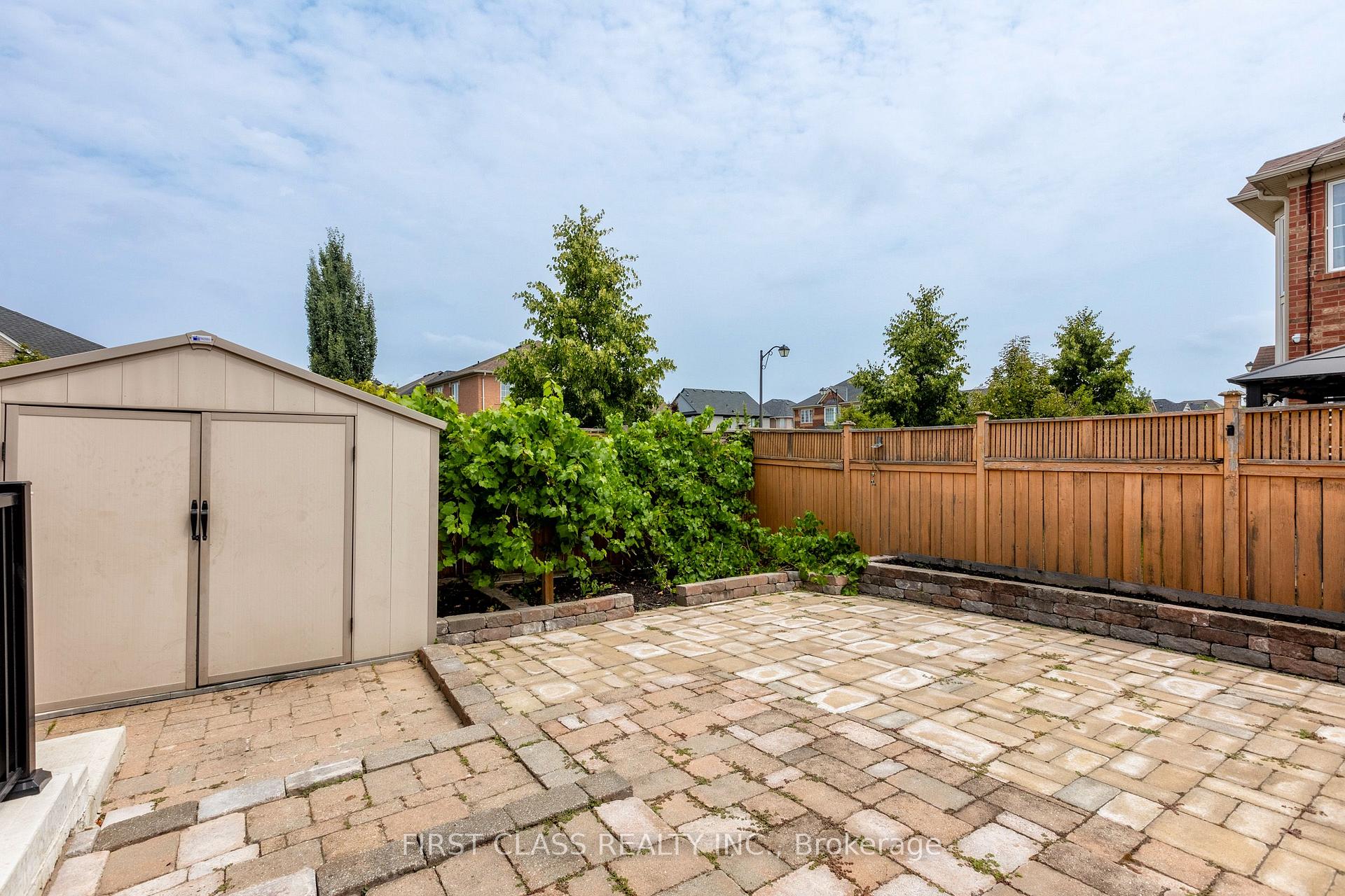Photo 11 of 802 Yates Drive, Milton, Coates — HOMEH