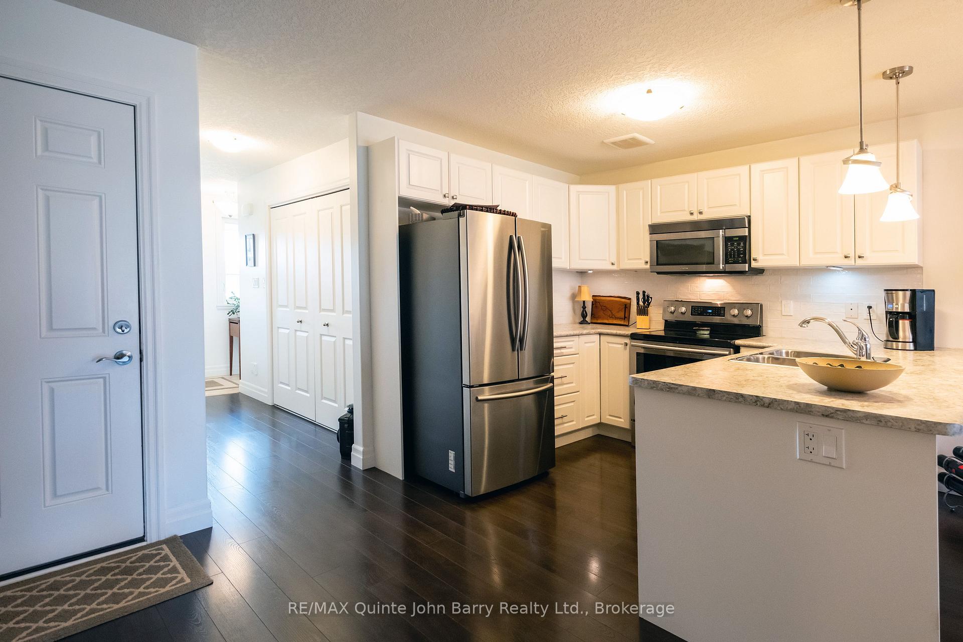 Photo 6 of 9 McIntosh Crescent, Quinte West, Murray Ward — HOMEH