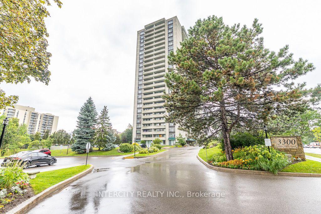 Front of Unit 1901, 3300 Don Mills Road