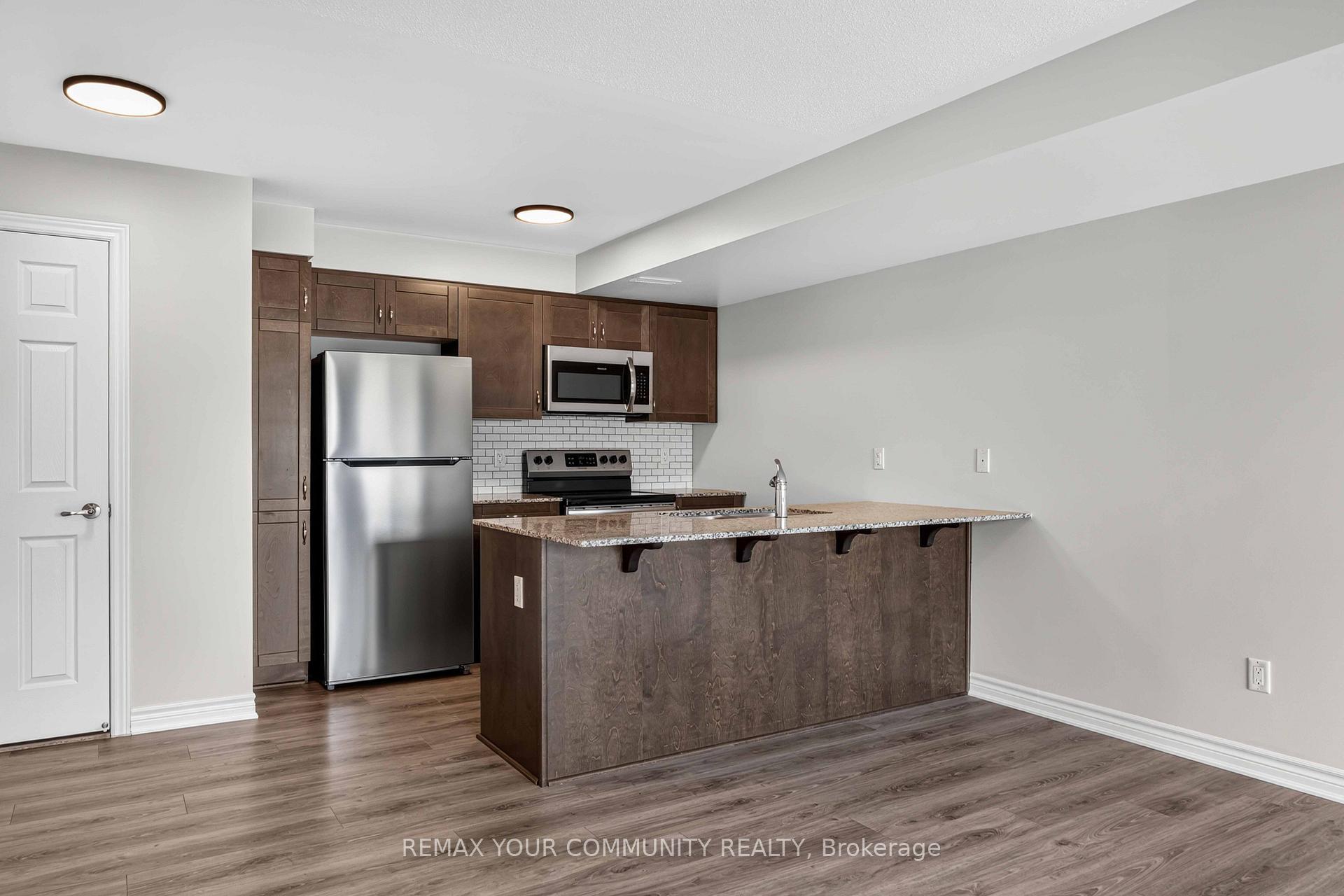 Photo 5 of 2250 Watercolours Way, Ottawa, Barrhaven - Half Moon Bay — HOMEH