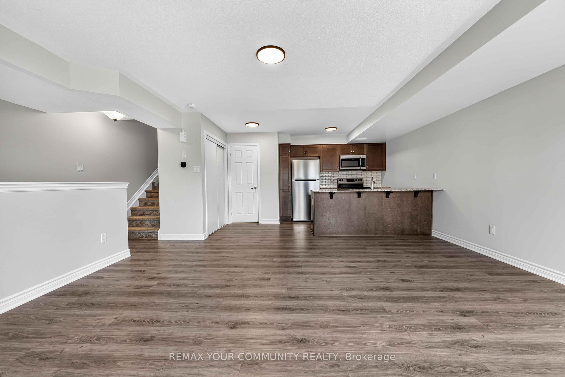 Photo 11 of 2250 Watercolours Way, Ottawa, Barrhaven - Half Moon Bay — HOMEH