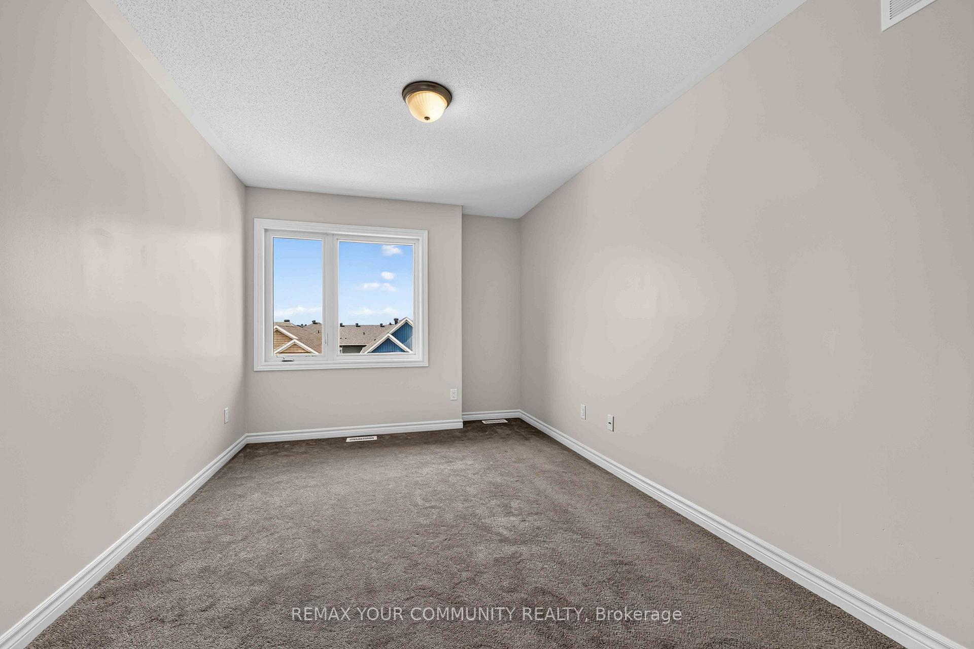 Photo 18 of 2250 Watercolours Way, Ottawa, Barrhaven - Half Moon Bay — HOMEH
