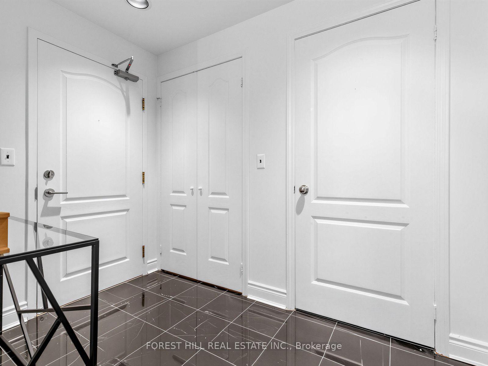 Photo 3 of Unit 303, 20 Collier Street, Toronto, Rosedale-Moore Park — HOMEH