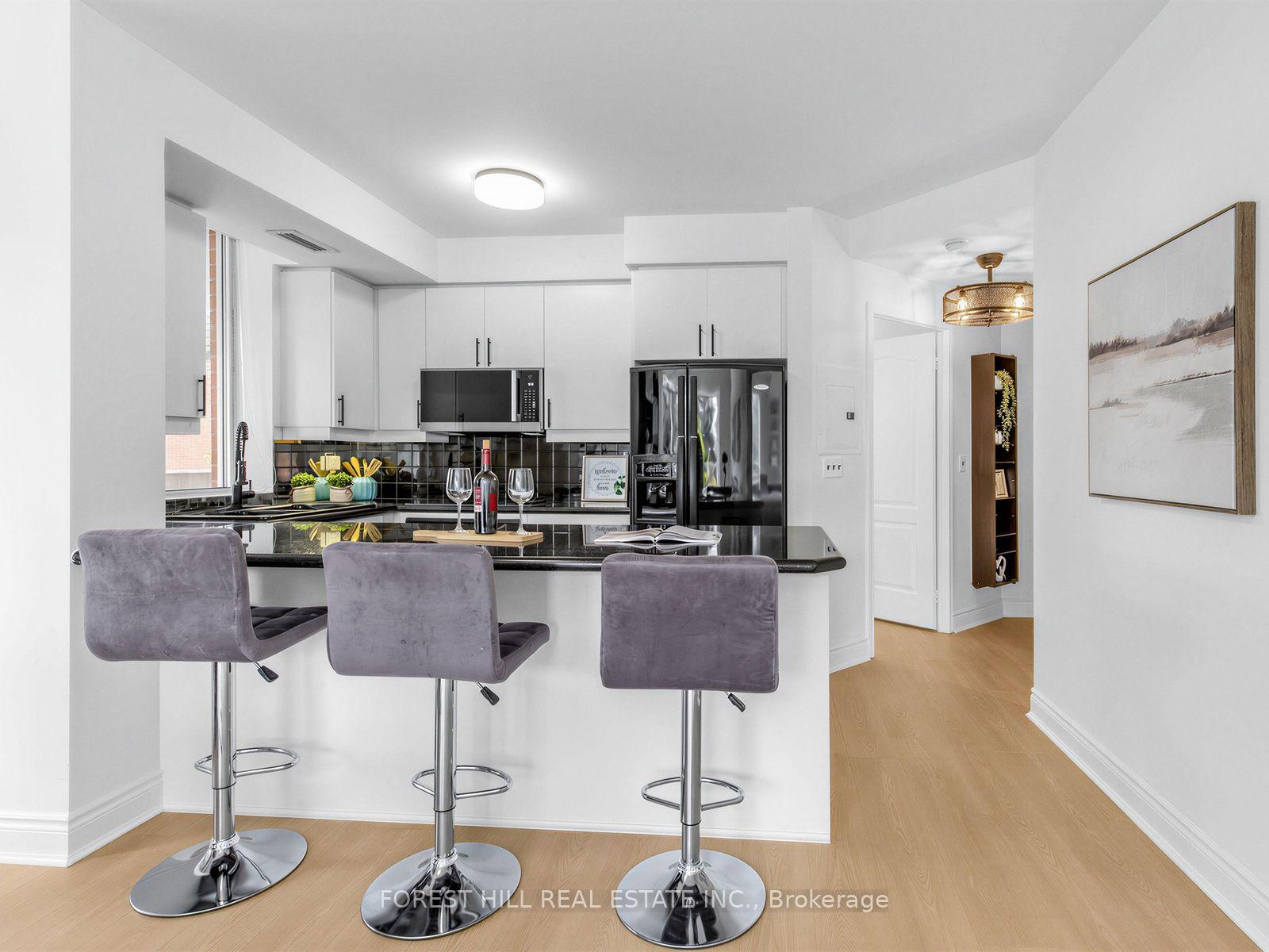 Photo 6 of Unit 303, 20 Collier Street, Toronto, Rosedale-Moore Park — HOMEH