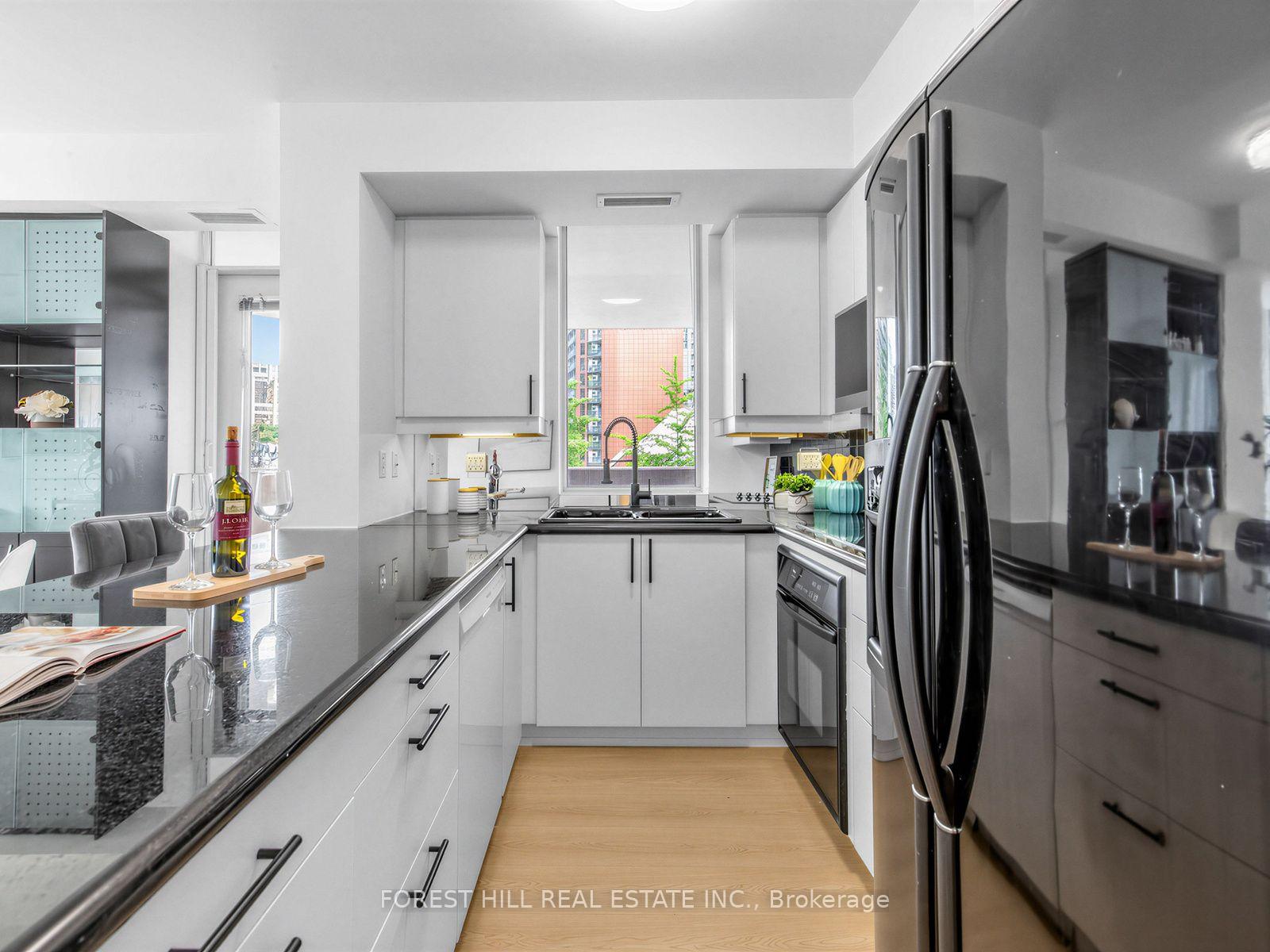 Photo 7 of Unit 303, 20 Collier Street, Toronto, Rosedale-Moore Park — HOMEH