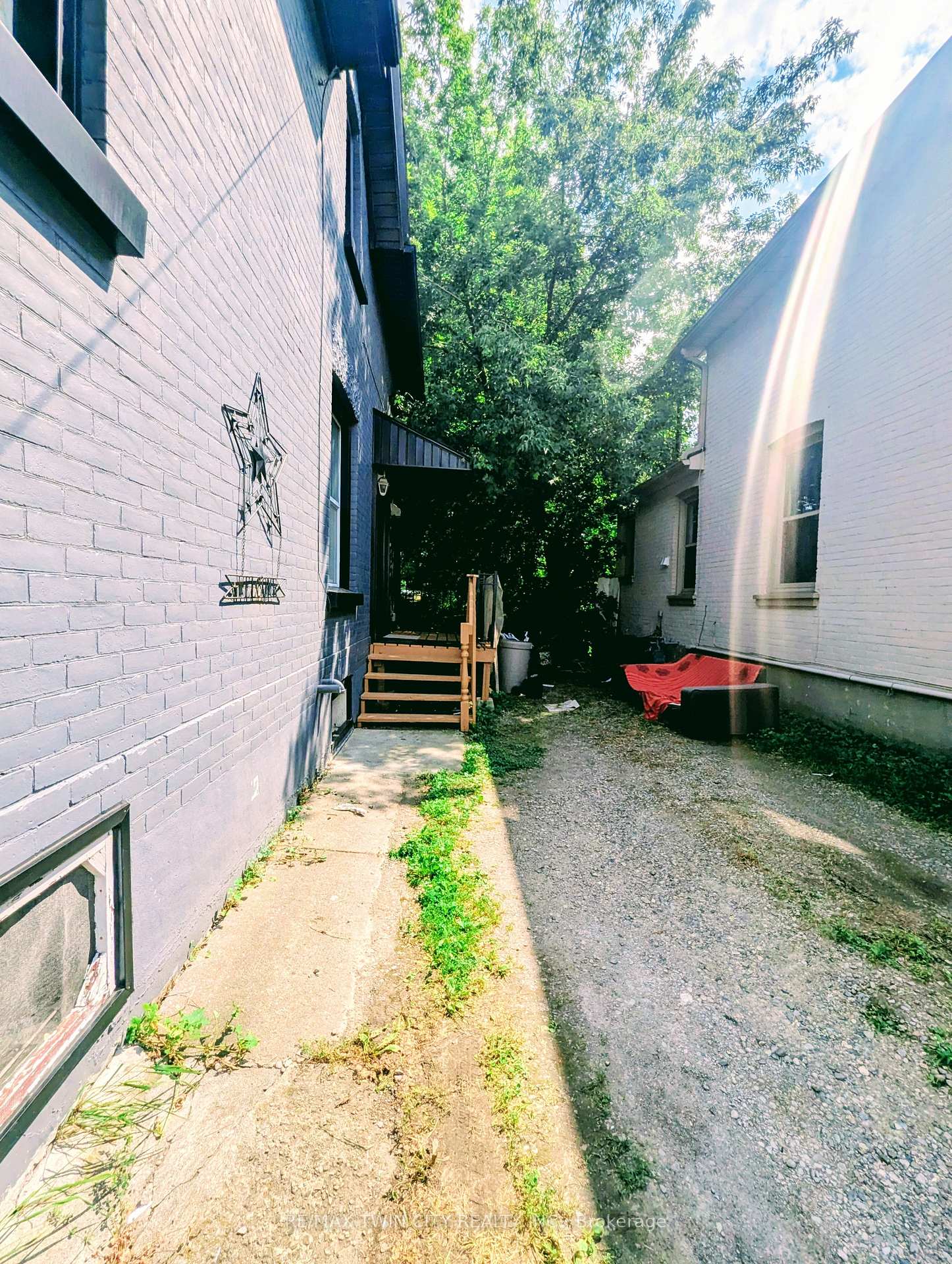 Photo 6 of 81 Grey Street, Brantford, Downtown Core — HOMEH